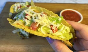 Sucuklu Taco