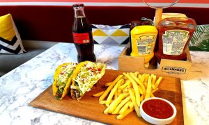 Sucuklu Taco Menü